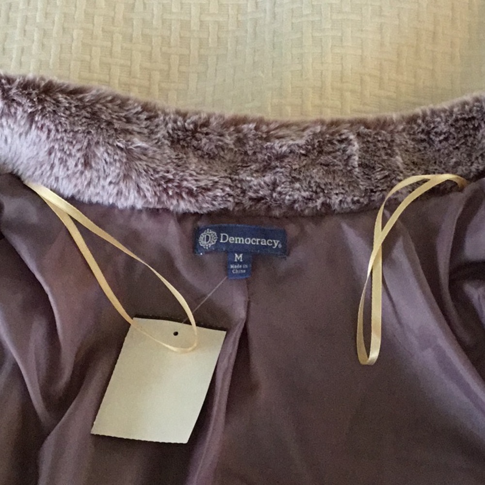 Women’s jacket - Picture 3 of 7